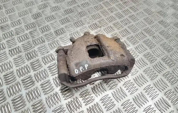 Honda CR-V Front brake caliper