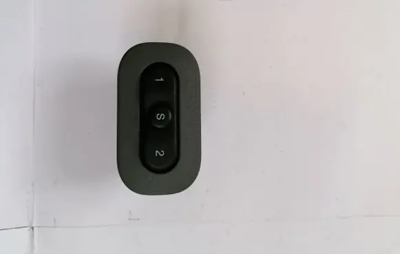 Jeep Grand Cherokee (WK) Seat memory switch 5JF971D5AC