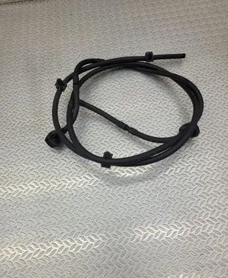 Windshield washer spray nozzle