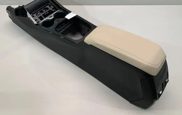BMW 2 F44 Center console