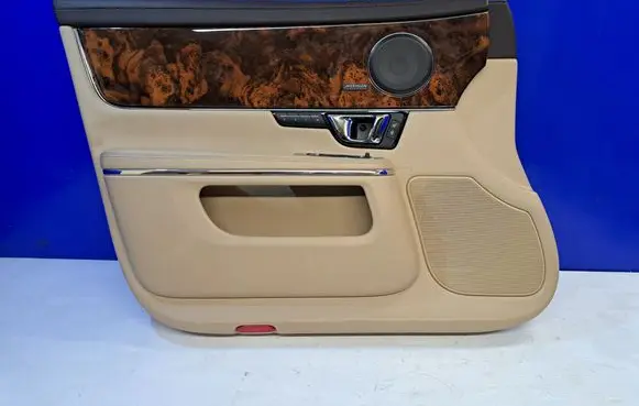 Jaguar XJ X351 Front door card panel trim AW93F23713C
