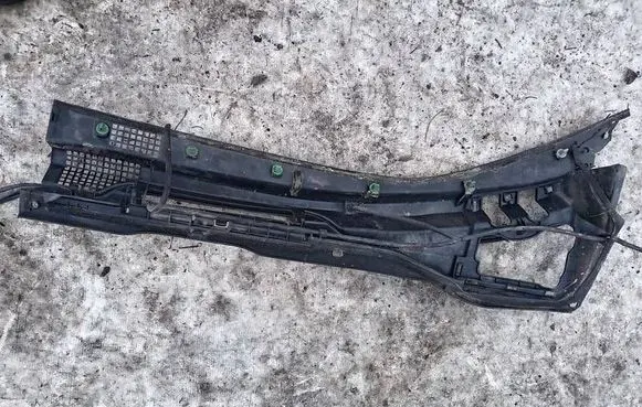 Honda CR-V Wiper trim