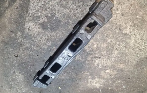Front bumper foam support bar