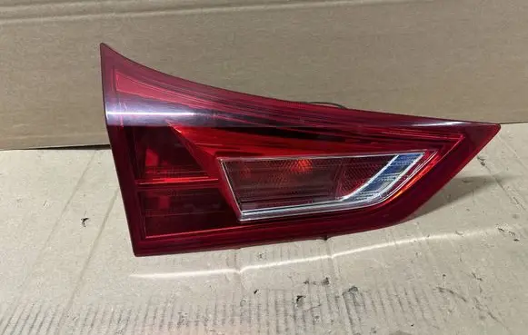 Toyota Auris E180 Tailgate rear/tail lights