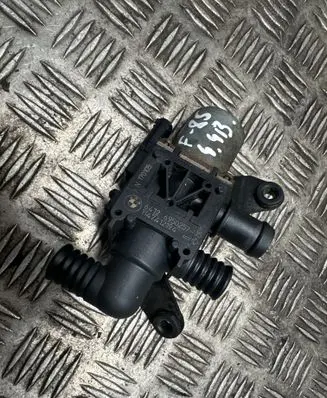 BMW X5M F85 Coolant heater control valve 6950257 7412194