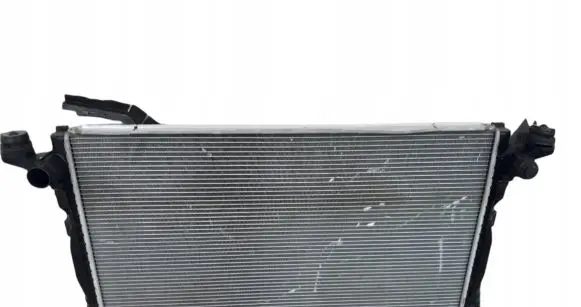 Audi Q7 4M Coolant radiator 8W0121251AB 8W0121251N