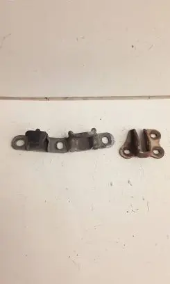Toyota Land Cruiser (BJ70) Tailgate lock loop/hook striker 
