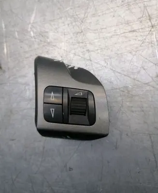 Opel Astra H Steering wheel buttons/switches 305260285057 13126750