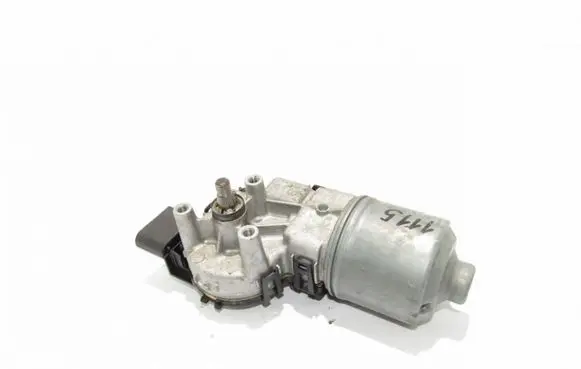 Volkswagen PASSAT B5.5 Wiper motor 0390241528