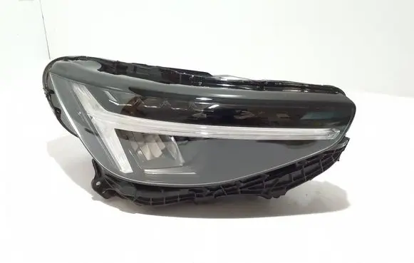Volvo XC40 Headlight/headlamp 32404666