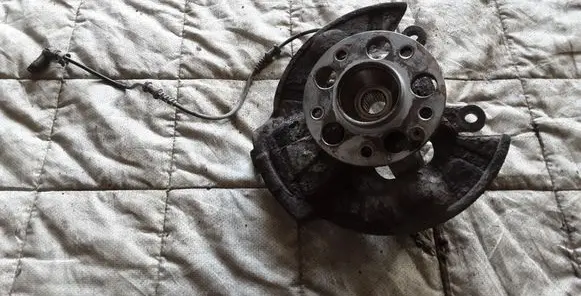 Mercedes-Benz A W168 Front wheel hub spindle knuckle