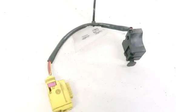 Volkswagen Touareg I Brake pedal sensor switch 7L6947561