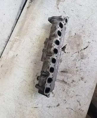 Toyota Corolla E120 E130 Intake manifold