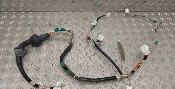Toyota Urban Cruiser (XP110) Front door wiring loom 8215252G2