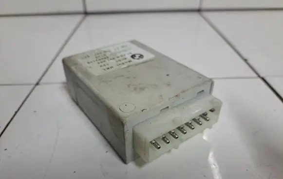 BMW 7 E65 E66 Tailgate/trunk control unit/module 6156921404 60743 55892110