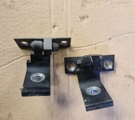 BMW X5 E70 Front door hinge set 7068074 7068078