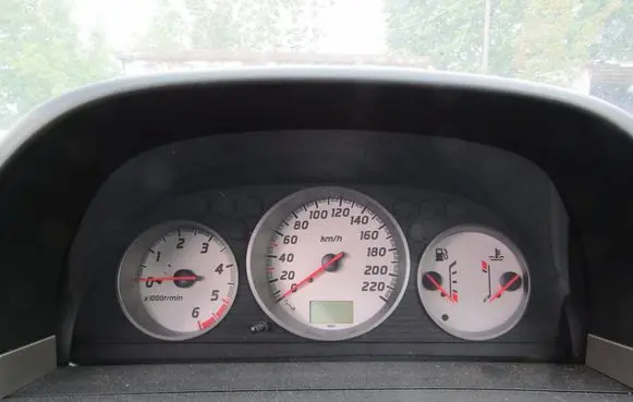 Nissan X-Trail T30 Speedometer (instrument cluster) 