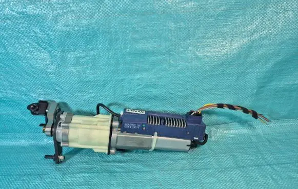 Audi A4 S4 B8 8K Soft lock spindle drive 8K9827852C 8K9827852 4F9910592