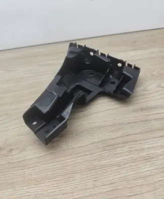Volvo V60 Front bumper mounting bracket 31323833