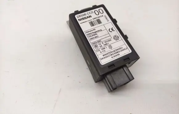 Nissan X-Trail T30 Door central lock control unit/module 28596CC000