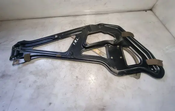 Volkswagen II LT Front door manual window regulator 