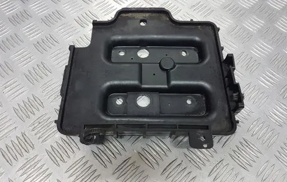 Nissan Primera Battery box tray 37150-1C1000