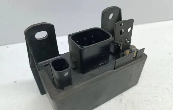 Mercedes-Benz S W220 Glow plug pre-heat relay 0285454032 A0285454032