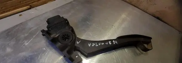 Volvo XC90 Accelerator throttle pedal 30715179