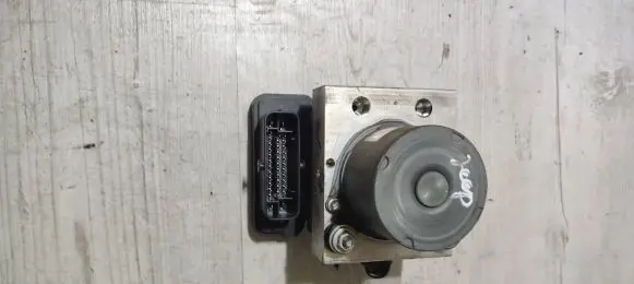 Jeep Cherokee ABS Pump P04779899AI TYA356369663