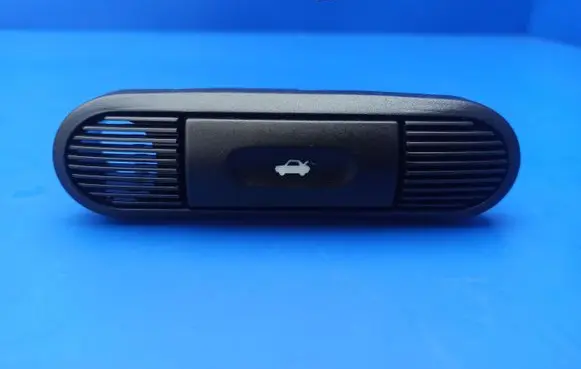 Tailgate opening switch