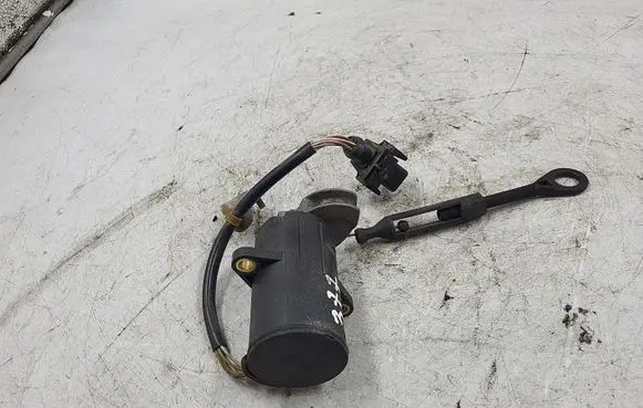 Audi A4 S4 B5 8D Accelerator pedal position sensor 0205001032