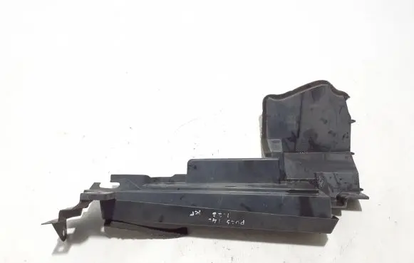 Nissan Pulsar Intercooler air guide/duct channel 628233ZL0A