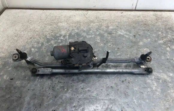 Audi Q5 SQ5 Front wiper linkage and motor 8R1955023D 8R1955119A