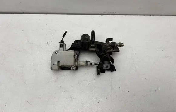 Tailgate/trunk/boot lock/catch/latch