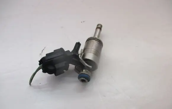 Fuel injector