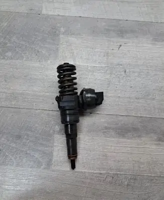 Seat Ibiza III (6L) Fuel injector 045130073 0408020