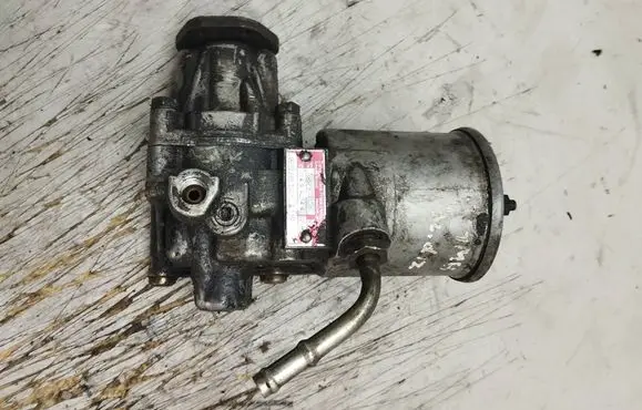 Mercedes-Benz E W124 Power steering pump 1244600280