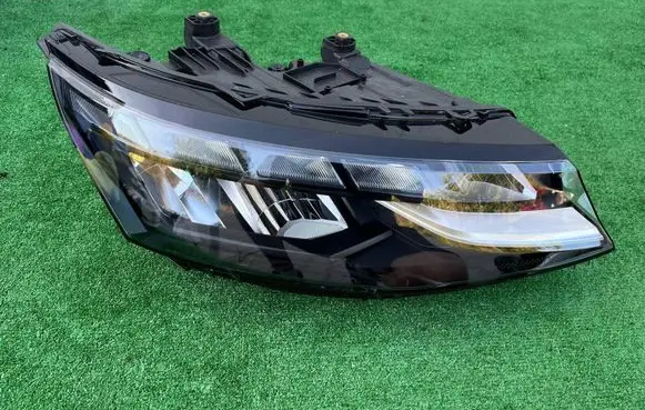 Volkswagen Transporter - Caravelle T7 Headlight/headlamp 7T1941036A 12031020000