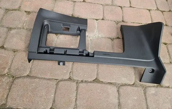 Volkswagen Golf VII Dashboard lower bottom trim panel 5G1858367
