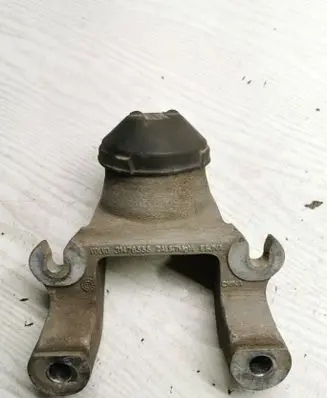 Volvo XC60 Front shock absorber mounting bracket 31476555