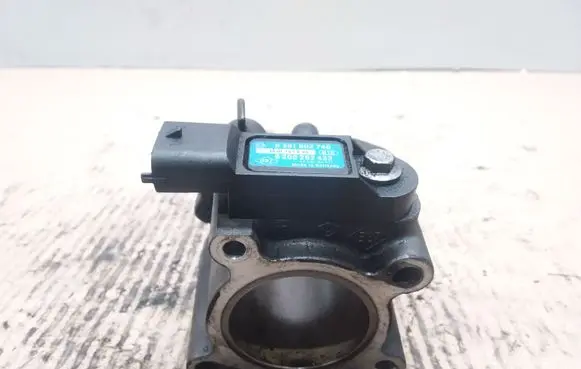 Nissan Qashqai Air pressure sensor 0281002740 8200292433
