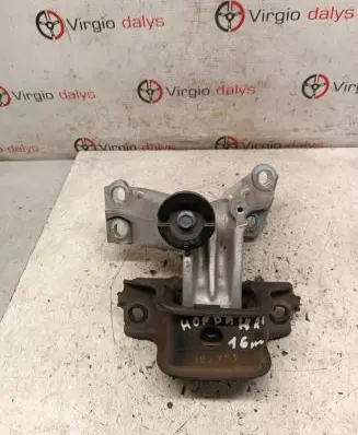 Honda HR-V Engine mount bracket T8MMT