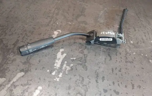 Mercedes-Benz E W210 Cruise control stalk A2085450324