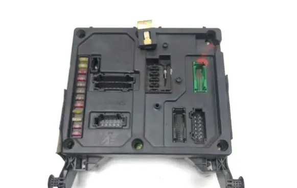 Volkswagen Sharan Fuse module S110730300G 7M3962258M YM2114B205CC