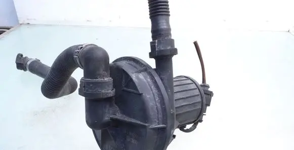 Audi A6 S6 C6 4F Secondary air pump 06A959253B