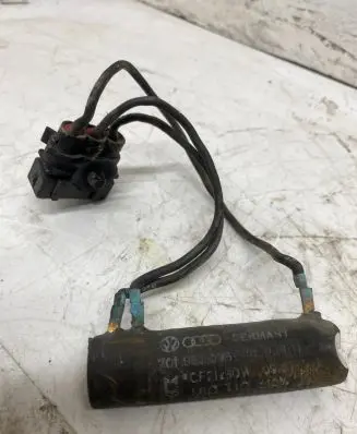 Volkswagen Multivan T4 Heater blower motor/fan resistor 701963095