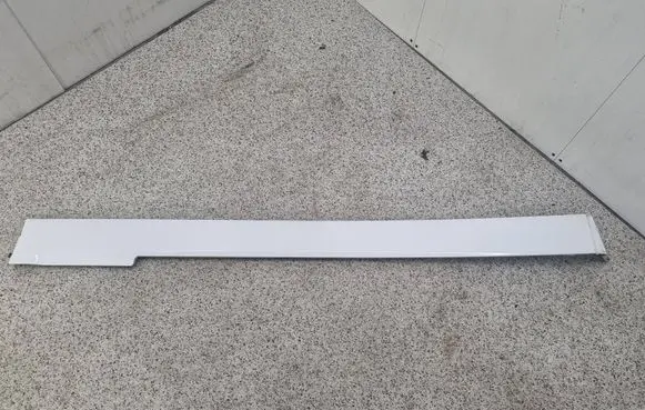 Mercedes-Benz Vito Viano W639 Sliding door trim (molding) A6396913308 M8389