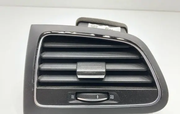 Renault Megane IV Rear air vent grill 687616296R