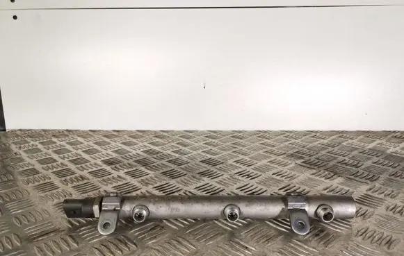 Jeep Grand Cherokee (WK) Fuel main line pipe A6420700695002