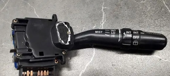 Toyota Carina A60 Fog light switch 95282